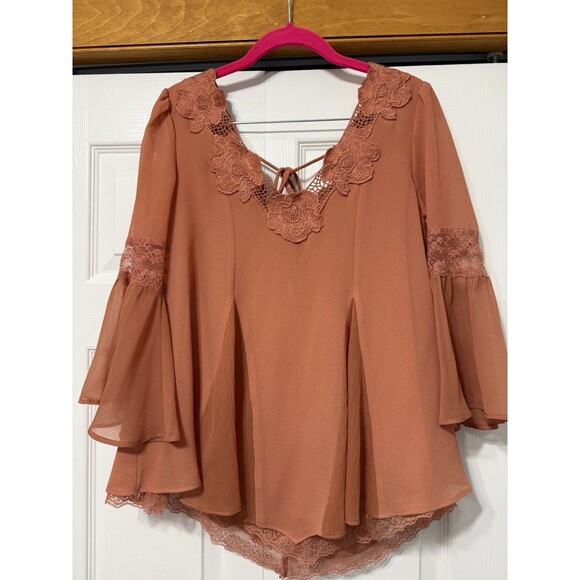 Free People Tops - Free People Boho Lace Bell Sleeve Blouse – Women’s Small